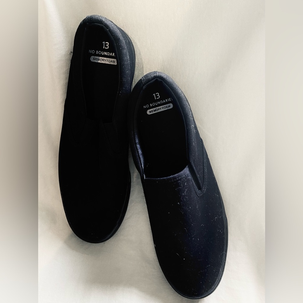 Men’s slip on sneaker
